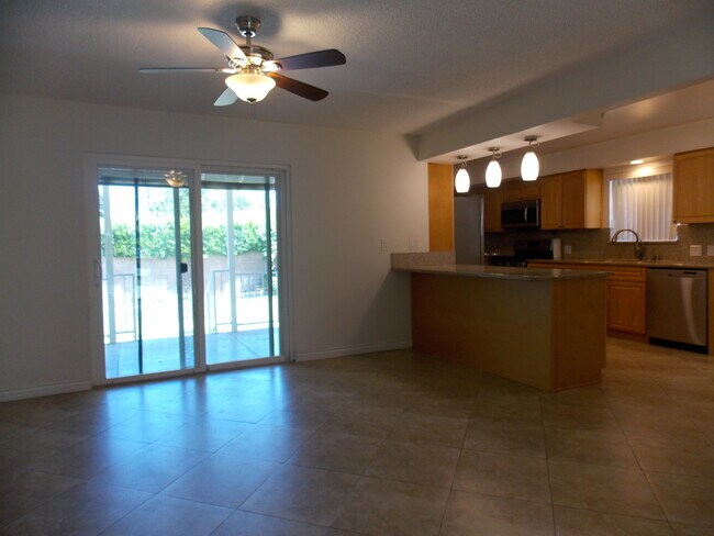 Building Photo - 4714 Muscatel Ave