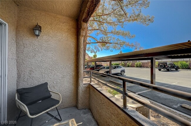 Building Photo - 2200 S Fort Apache Rd