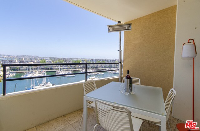 Building Photo - 4335 Marina City Dr