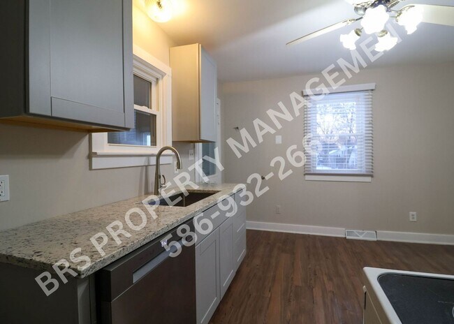 Building Photo - 3240 Melvin Ave