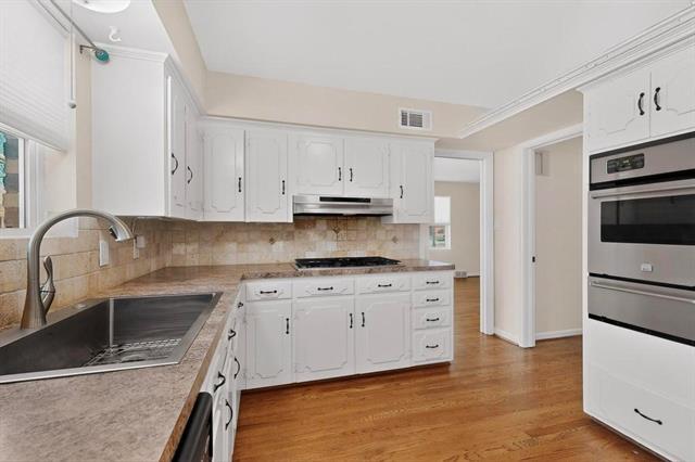 Building Photo - 2120 Healey Dr