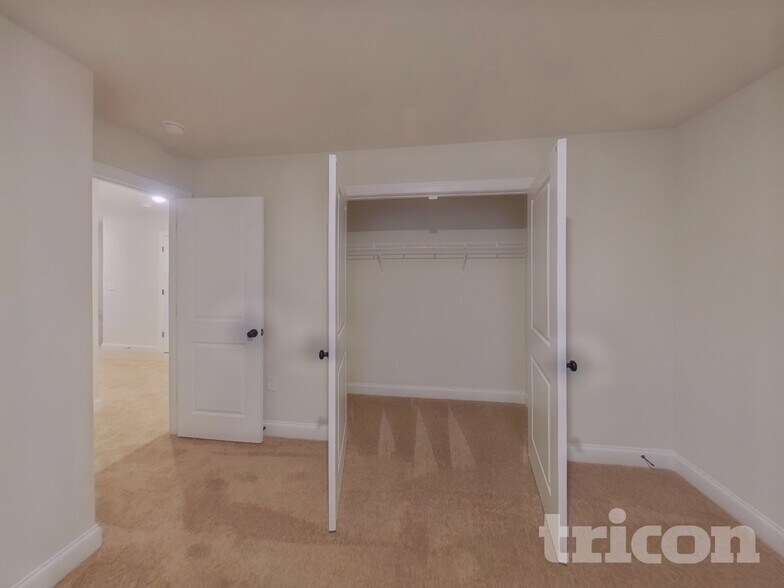 Building Photo - 7105 Jerimoth Dr