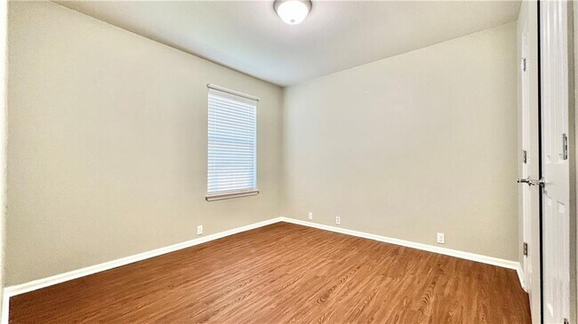 Building Photo - 784 Kingfisher Ln