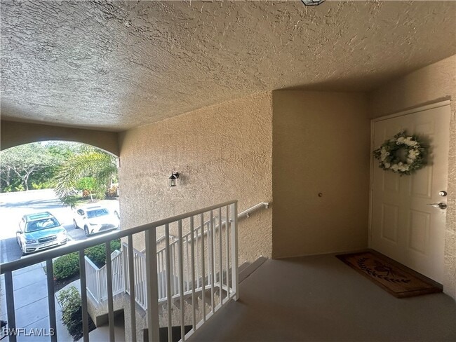 Building Photo - 6880 Huntington Lakes Cir