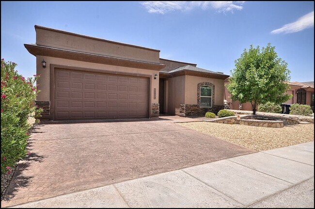 Building Photo - Fantastic home