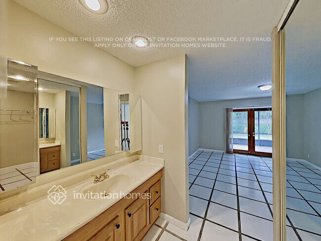 Building Photo - 1857 Wildwood Trail