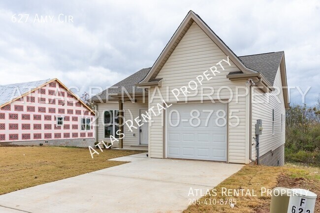 Building Photo - 627 Amy Circle Tuscaloosa, AL 35404