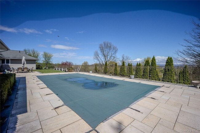 Building Photo - 19-21-21 Lamela Dr