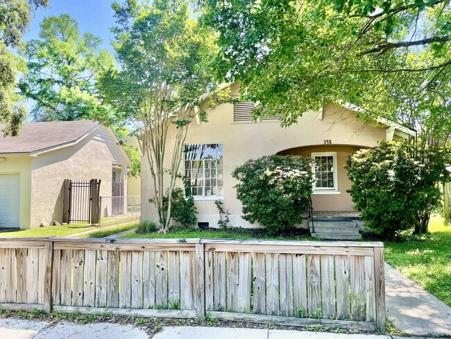 Primary Photo - 348 Peachtree Blvd
