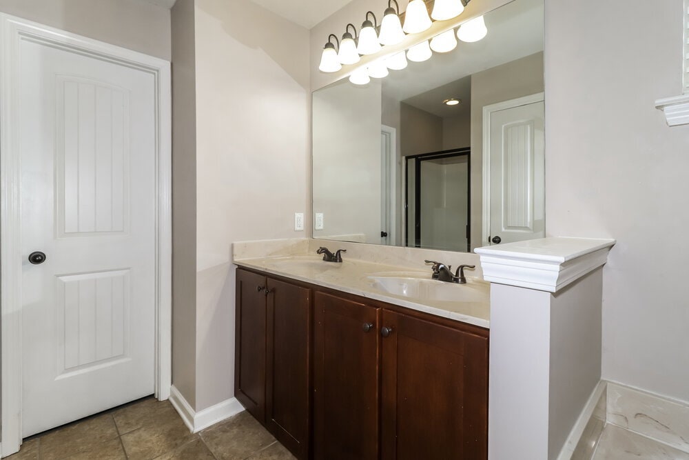 Building Photo - 2729 Miner Cove