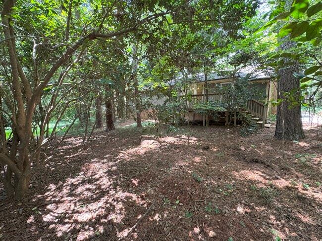 Building Photo - 285 High Meadow Dr