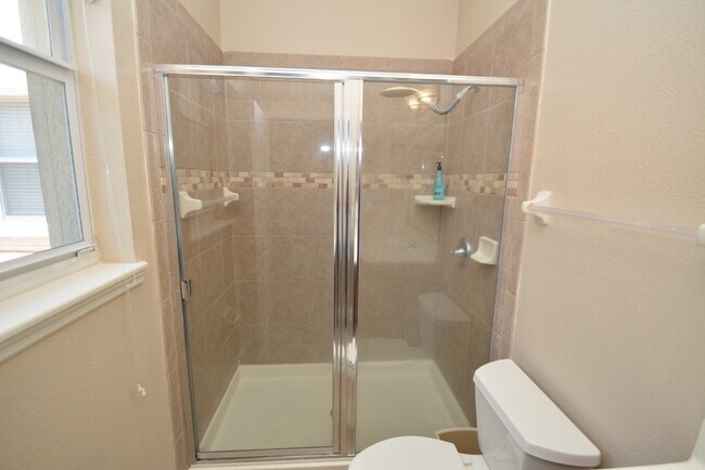 Building Photo - Tidelands Condo! Community amenities!