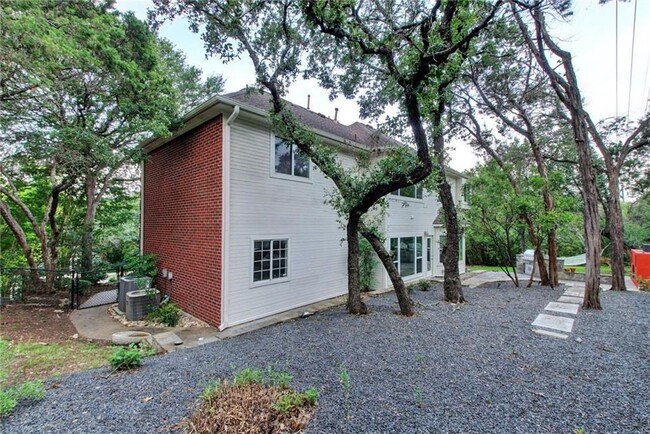 Building Photo - 7300 Rain Creek Pkwy