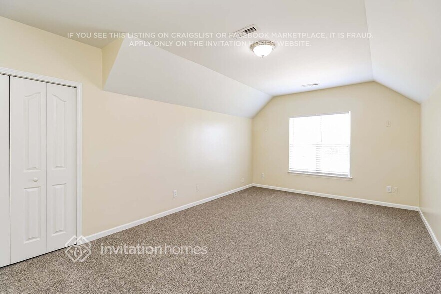 Building Photo - 4701 Sandtyn Dr