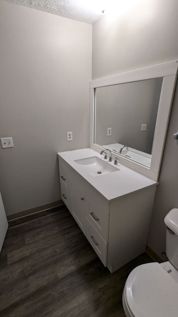 Building Photo - MN Cedar Village (801)