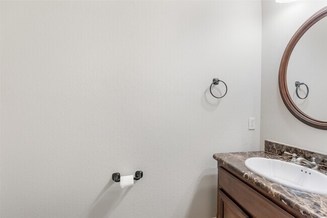 Building Photo - 17306 Lake Chelan Ln