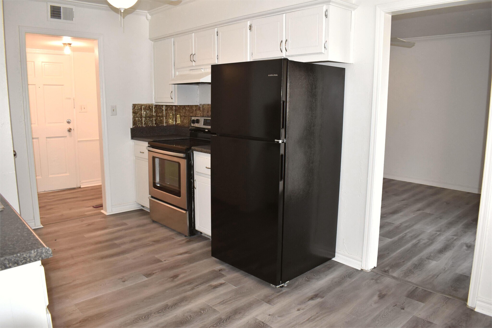 Building Photo - 1717 E Lindsey St