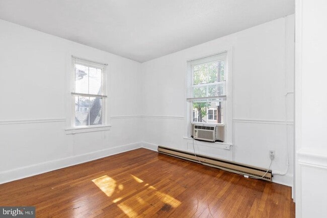 Building Photo - 702 S Braddock St