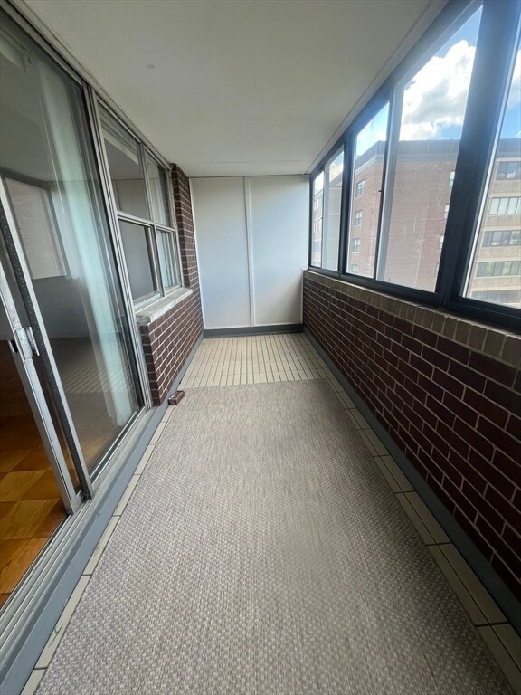 Building Photo - 9 Hawthorne Pl