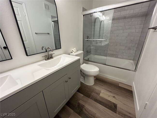 Building Photo - 1375 E Hacienda Ave