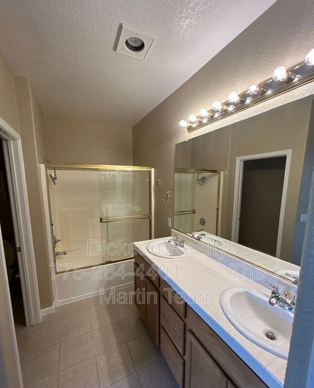 Building Photo - 6230 Ingleston Dr