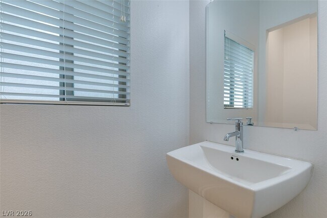 Building Photo - 8048 Haywood Estate Ave