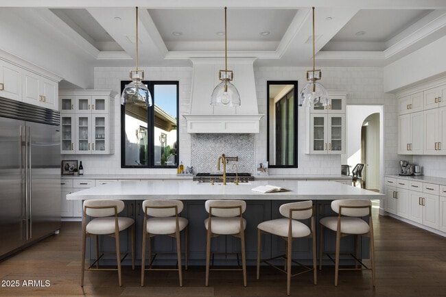 Building Photo - 7730 N Mockingbird Ln