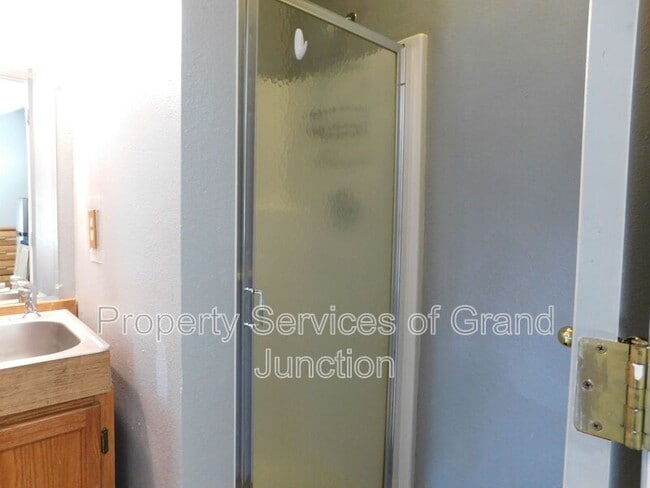 Building Photo - 1911 Wingate Dr