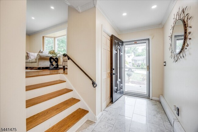 Building Photo - 20 Haller Rd