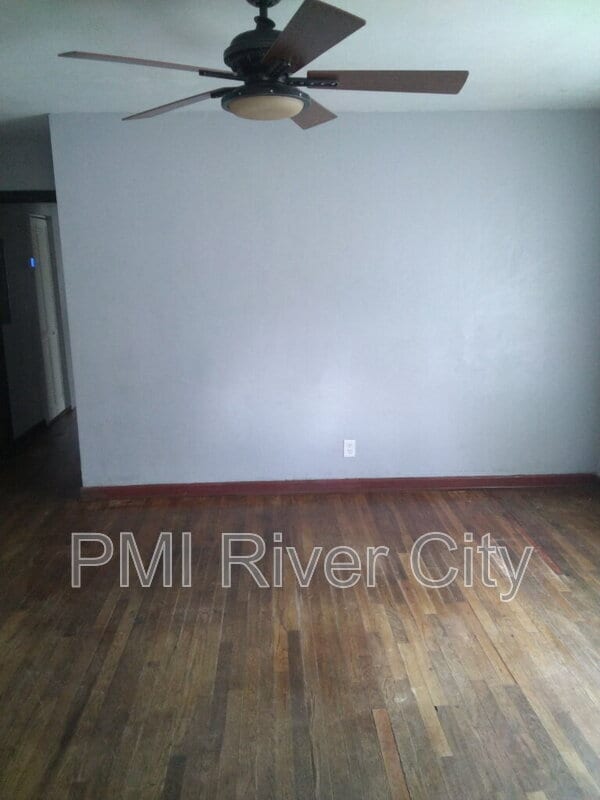 Building Photo - 5223 Polan Ln