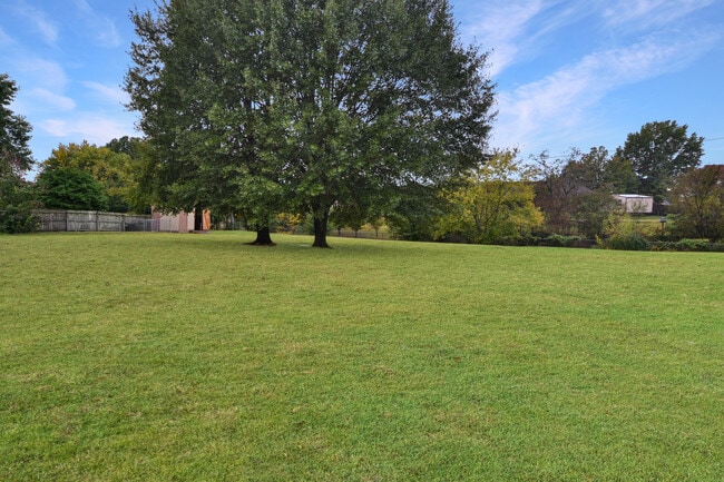 Building Photo - 4299 Gin Wade Cove