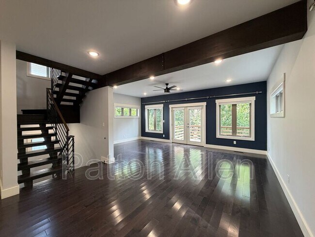 Building Photo - 92 Hibriten Dr