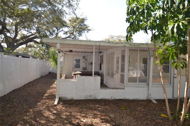 Building Photo - 11465 92nd St N