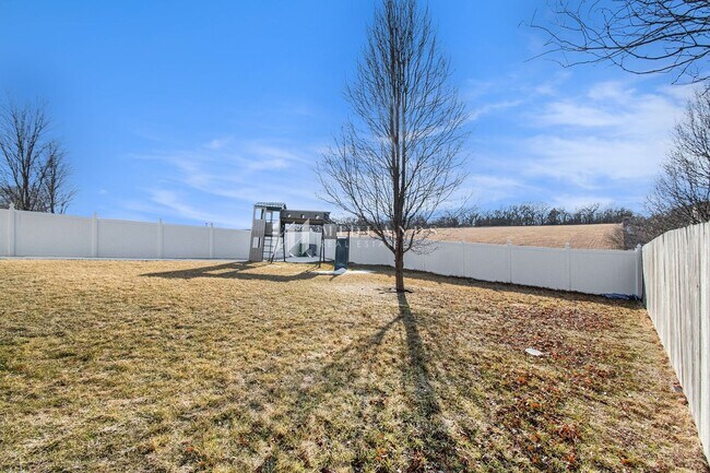 Building Photo - 14002 Kelly Dr