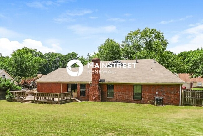 Building Photo - 3 Bedroom Pet-Friendly Home in Cordova, TN with Main Street Renewal