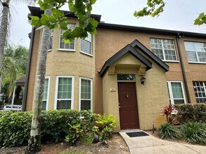 Building Photo - 1-Bedroom Condo with Loft & Washer/Dryer a...