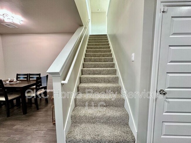 Building Photo - 10341 NW 26th St