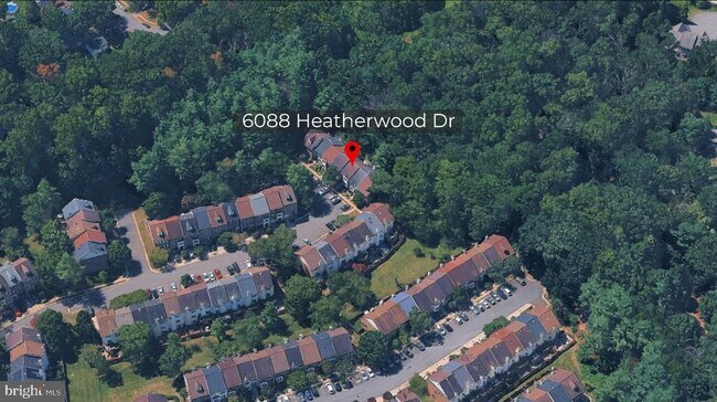Building Photo - 6088 Heatherwood Dr
