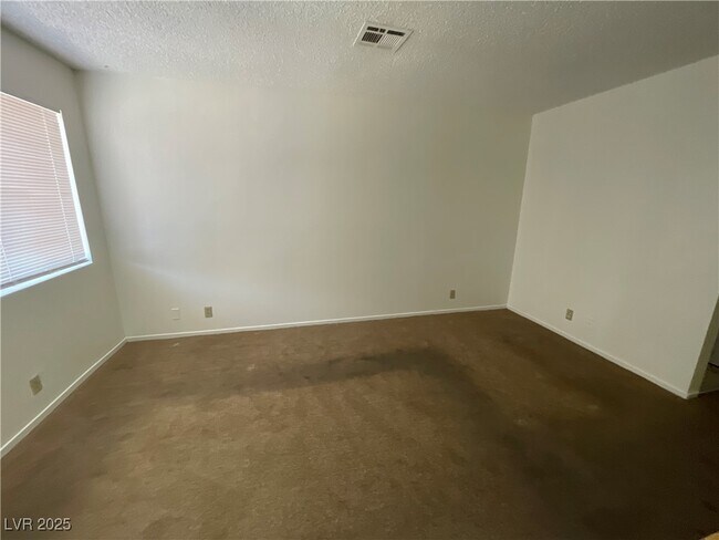 Building Photo - 4300 N Lamont St