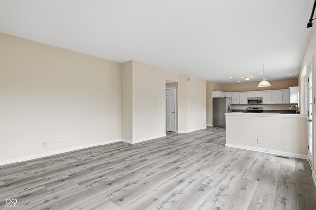 Building Photo - 4091 Huntsman Dr