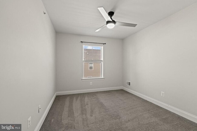 Building Photo - 428 Hurst St