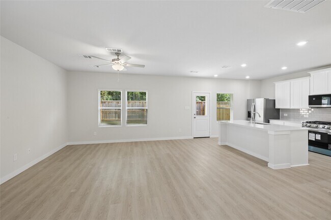 Building Photo - 7942 Alset Dr