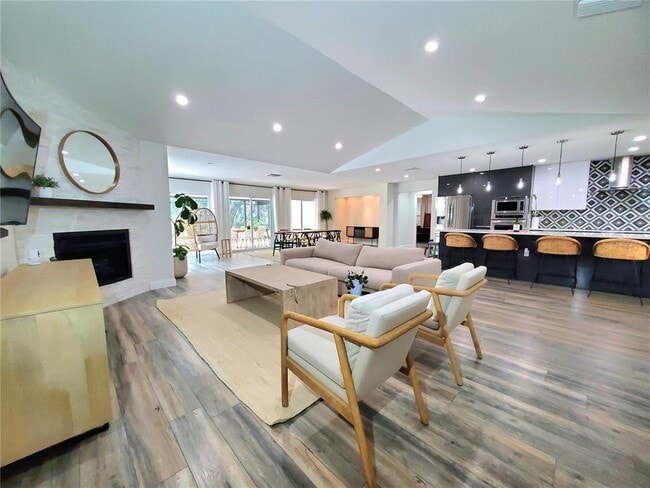 Building Photo - 6522 Hidden Beach Cir