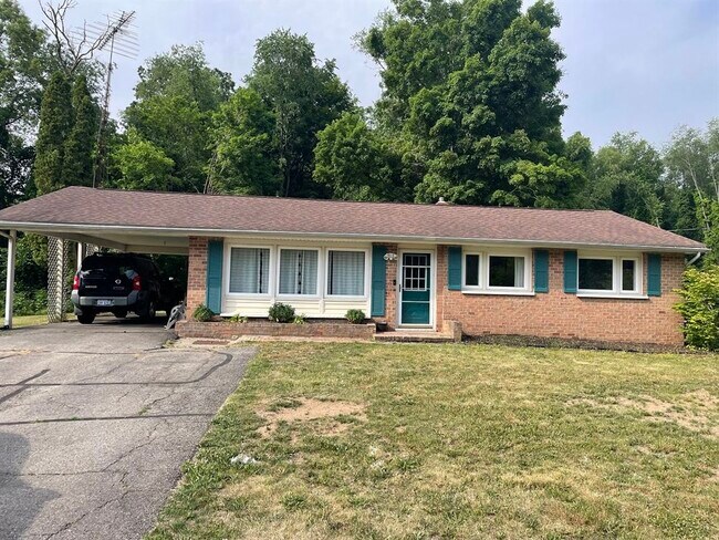 Primary Photo - 29472 Albion Rd