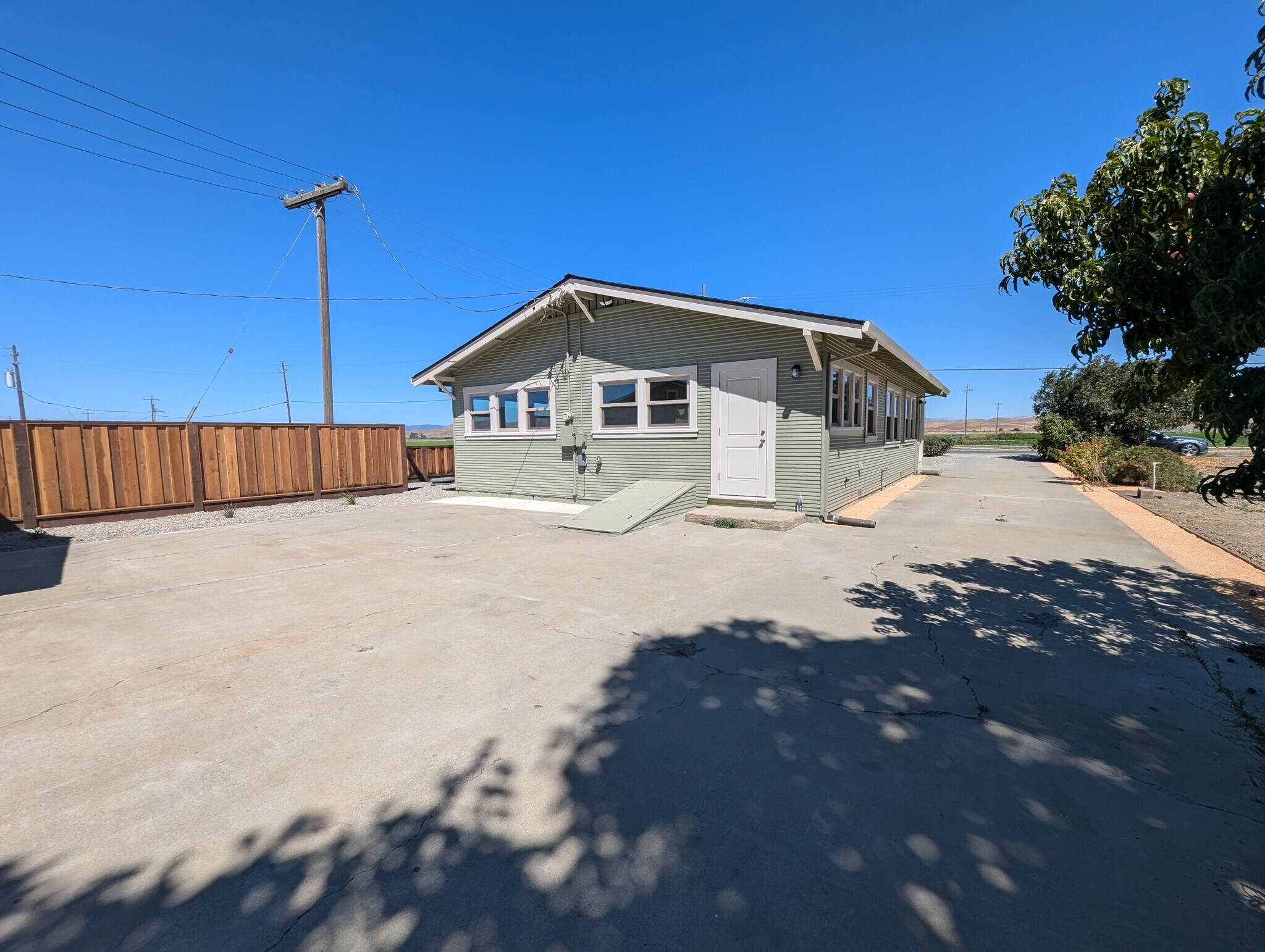 Building Photo - 211 Freitas Rd