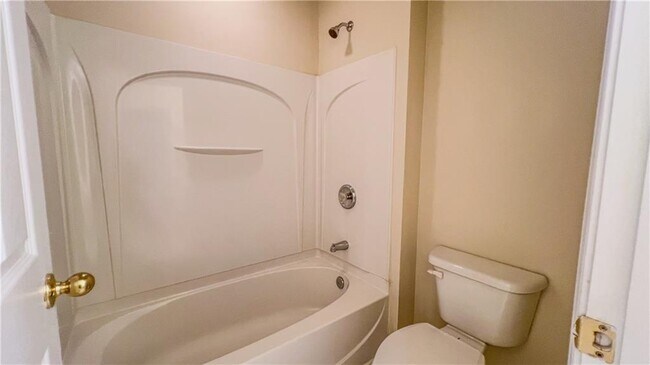 Building Photo - 11065 Brunson Dr