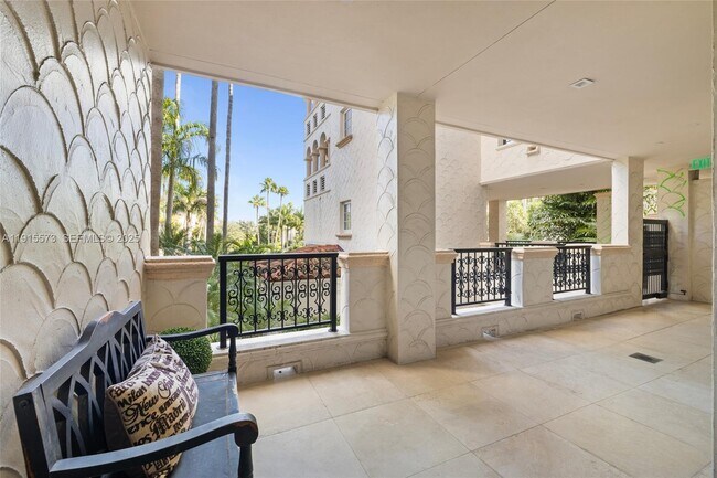 Building Photo - 4924 Fisher Island Dr