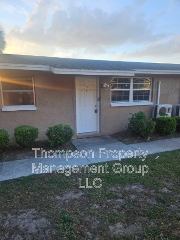 Building Photo - 9415 Grandfield Rd