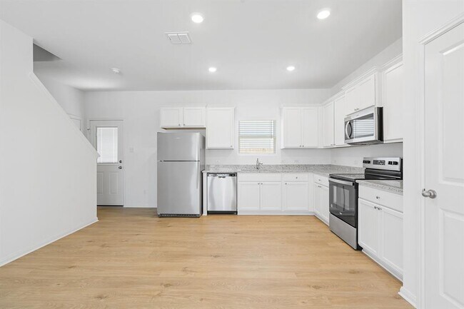 Building Photo - 109 Desert Hare Dr