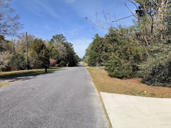 Building Photo - 9731 SW 200th Ct